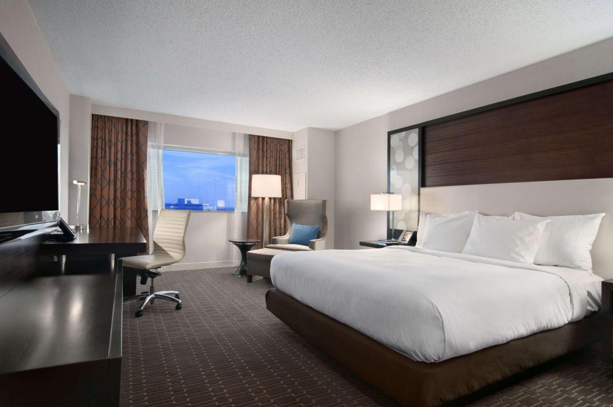 Отель Hilton Atlanta Airport Колледж Парк Экстерьер фото