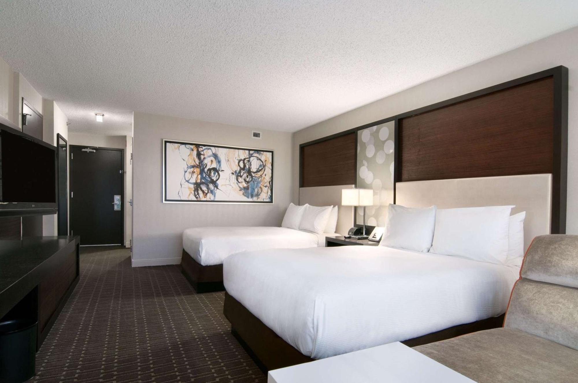 Отель Hilton Atlanta Airport Колледж Парк Экстерьер фото