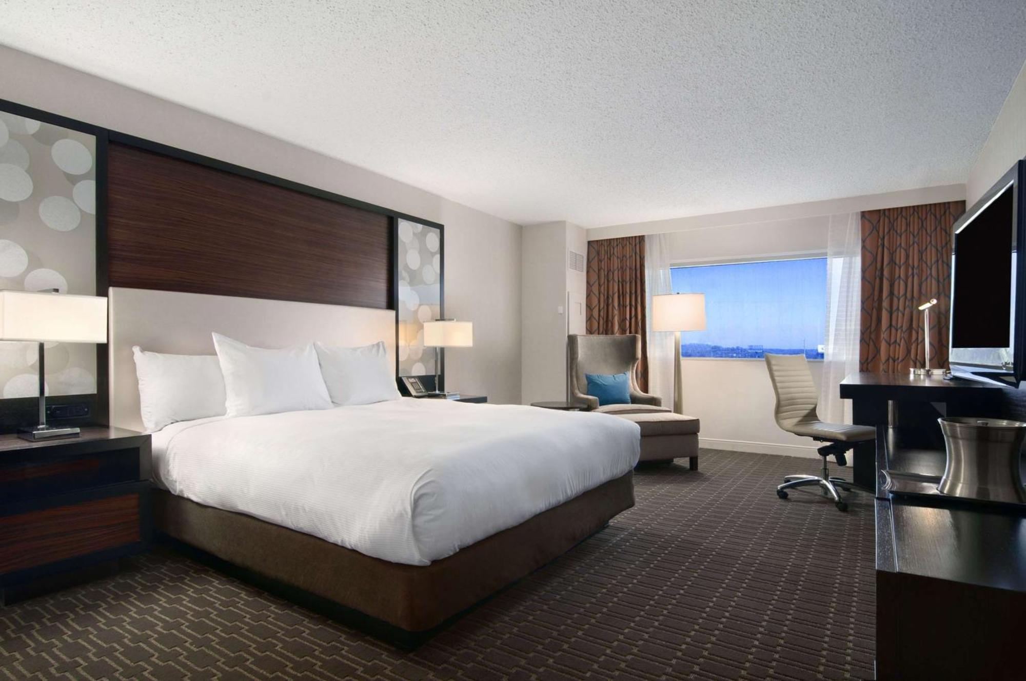 Отель Hilton Atlanta Airport Колледж Парк Экстерьер фото