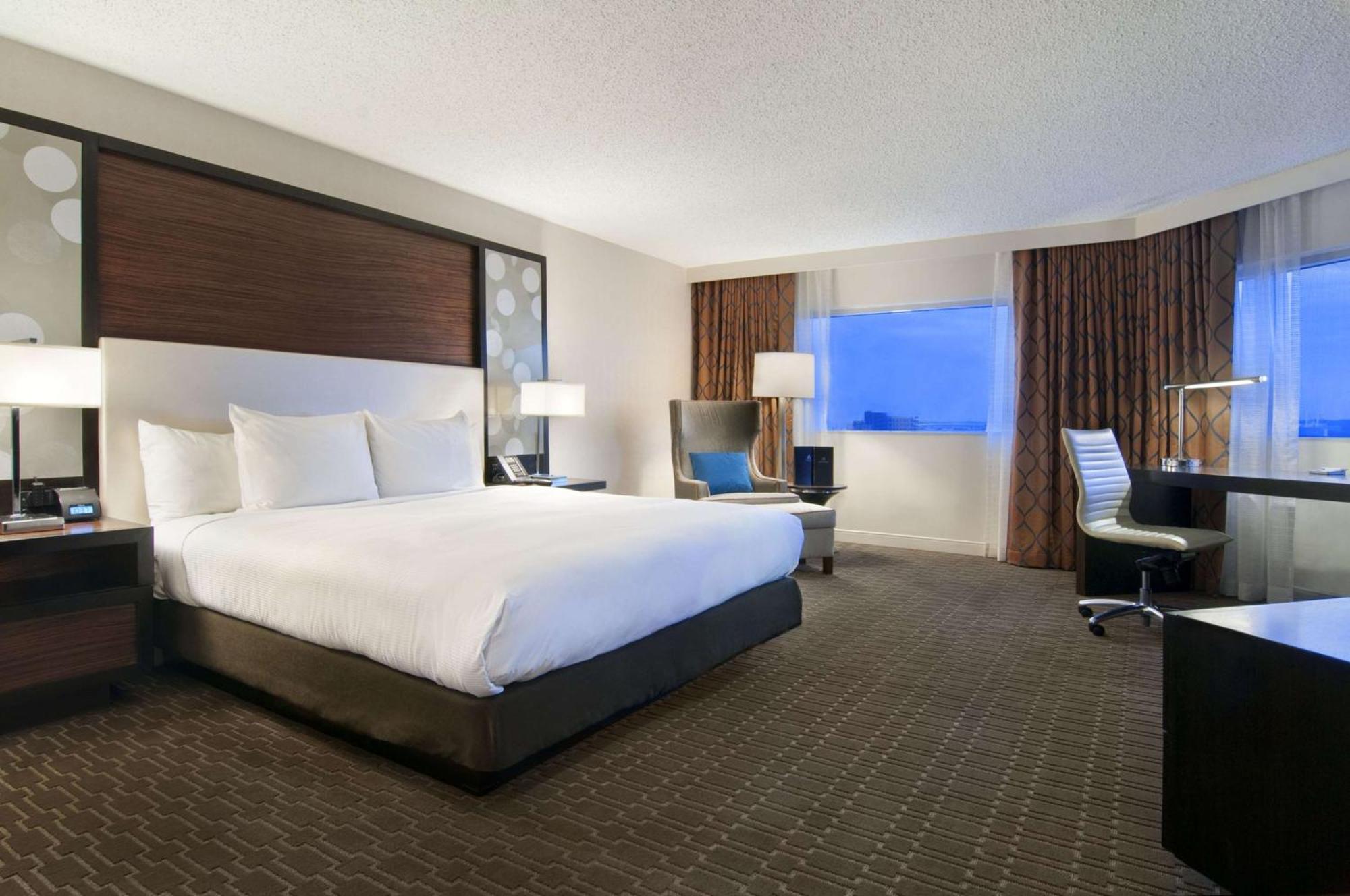 Отель Hilton Atlanta Airport Колледж Парк Экстерьер фото